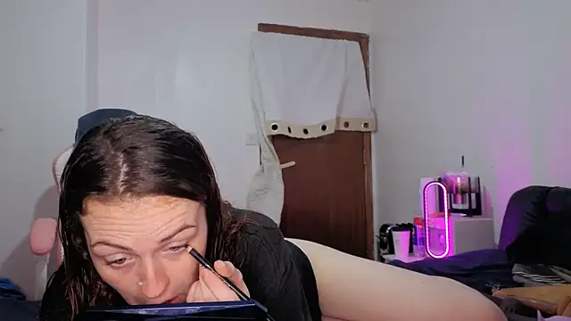 ENGLISHEMILY 69 online show from 03-01-26, 03:23