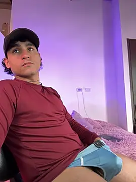 Snapshot of christianwang chatting on 10-17-25, 05:48 christianwang online show from 10-17-25, 05:48