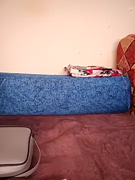 Snapshot of Hot__Mirchi chatting on 10-29-25, 09:58 Hot Mirchi online show from 10-29-25, 09:58