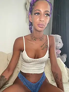 Snapshot of mrs_skinny_goddess chatting on 06-04-26, 11:15 mrs skinny goddess online show from 06-04-26, 11:15