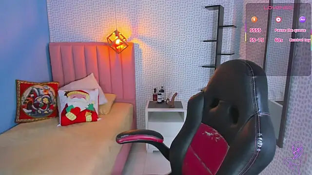 DENISERICHARD2 online show from 11-28-25, 01:00