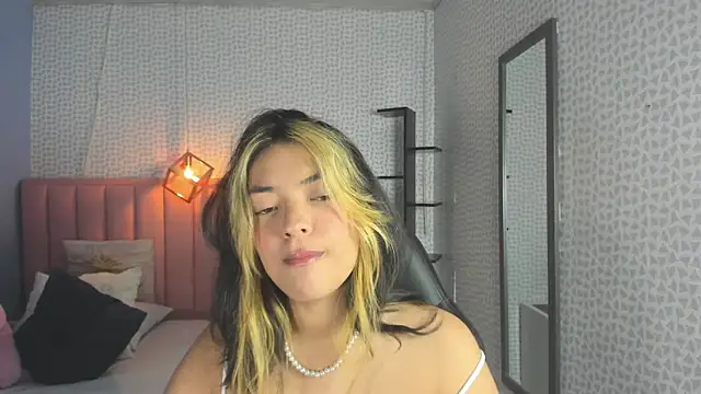 DENISERICHARD2 online show from 01-13-26, 03:32