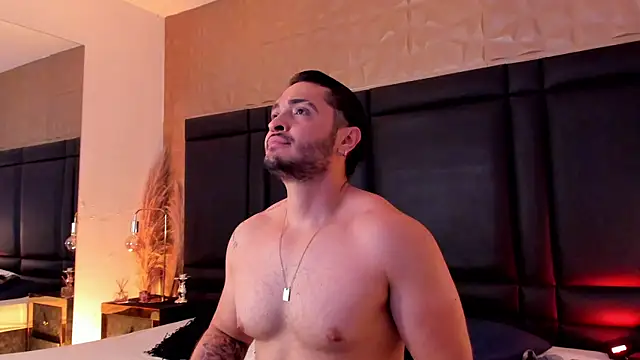 Snapshot of JossAckland chatting on 02-12-26, 07:35 JossAckland online show from 02-12-26, 07:35