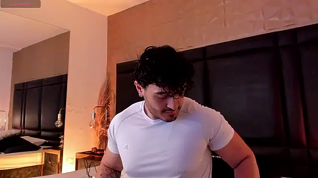 Snapshot of JossAckland chatting on 02-22-26, 05:58 JossAckland online show from 02-22-26, 05:58