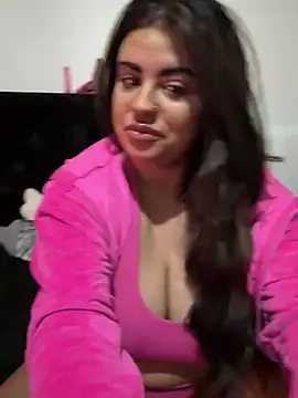 Snapshot of curvybabesx1 chatting on 12-12-24, 07:19 curvybabesx1 online show from 12-12-24, 07:19