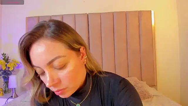 VICTORIA RASH online show from 01-16-26, 08:35