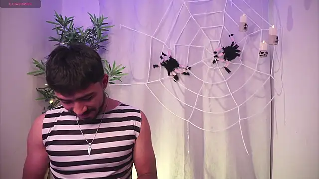 Tony Wylie online show from 10-27-25, 08:43