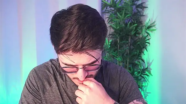 Tony Wylie online show from 04-09-26, 01:28