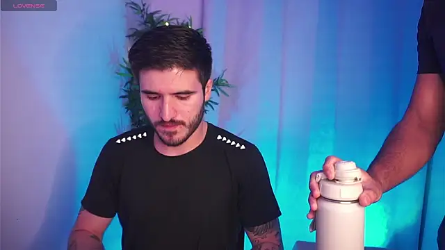 Tony Wylie online show from 12-17-25, 10:48