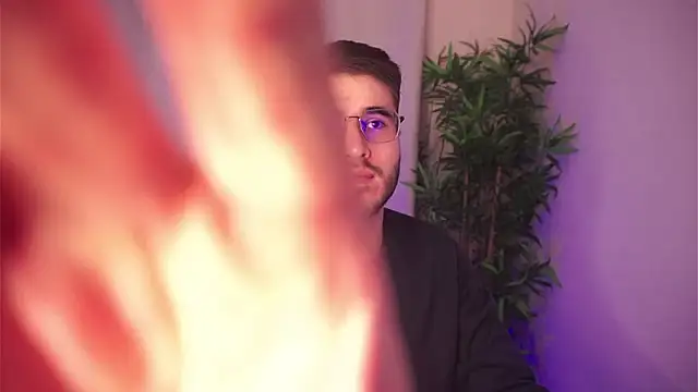 Tony Wylie online show from 03-26-26, 04:22