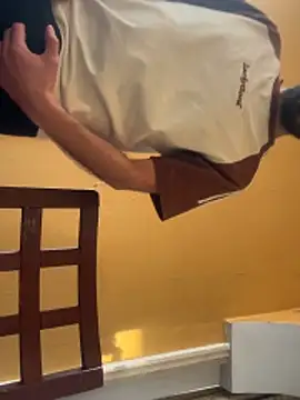 Snapshot of djtimka chatting on 12-18-25, 05:56 djtimka online show from 12-18-25, 05:56