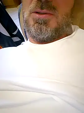 Snapshot of 1talianBeutifulCock chatting on 03-15-25, 03:59 1talianBeutifulCock online show from 03-15-25, 03:59