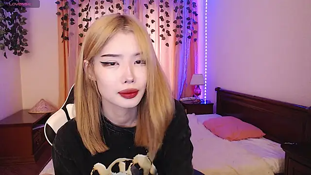 Velvetsky 1 online show from 01-19-25, 11:12