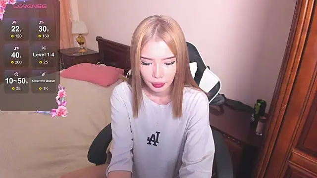 Velvetsky 1 online show from 01-07-25, 06:03
