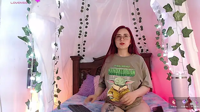 centaurigirl online show from 03-18-25, 01:24