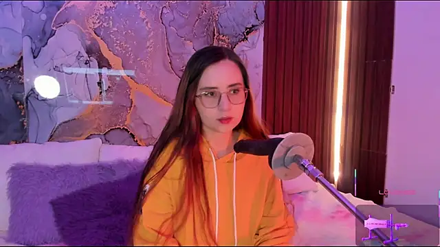 centaurigirl online show from 12-15-25, 12:38