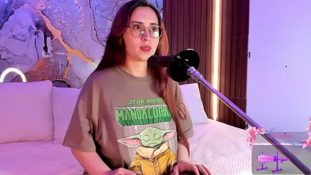 centaurigirl online show from 09-15-25, 03:29