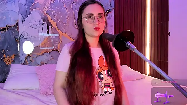 centaurigirl online show from 10-24-25, 03:16