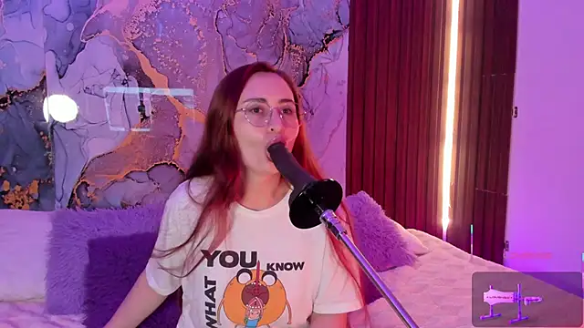 centaurigirl online show from 01-08-26, 04:07