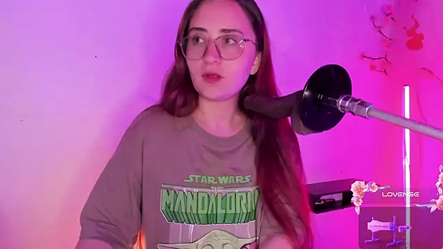 centaurigirl online show from 09-30-25, 03:56