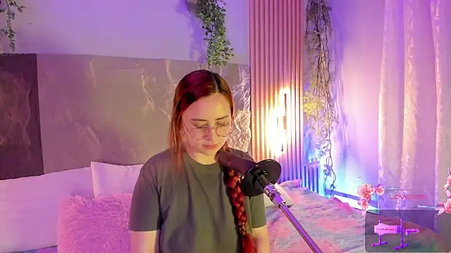 centaurigirl online show from 02-07-26, 05:04