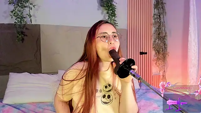 centaurigirl online show from 03-28-26, 04:46