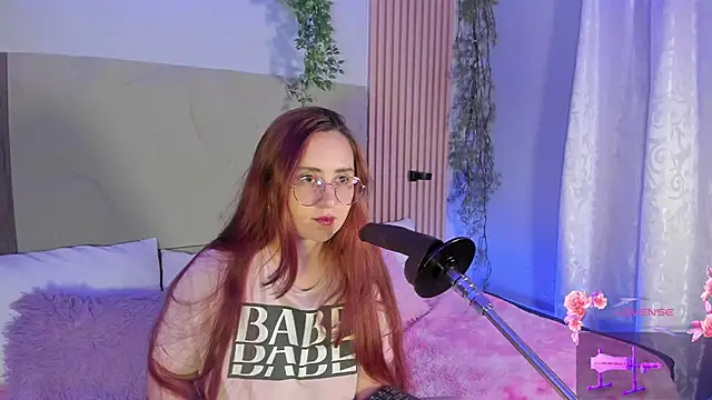 centaurigirl online show from 03-04-26, 03:58