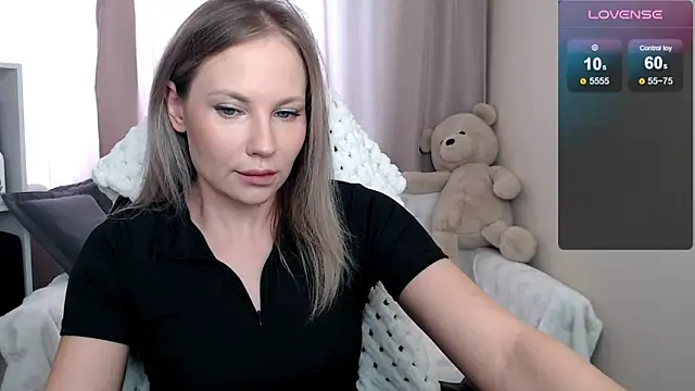 Sunny bunny6 online show from 03-16-26, 08:07