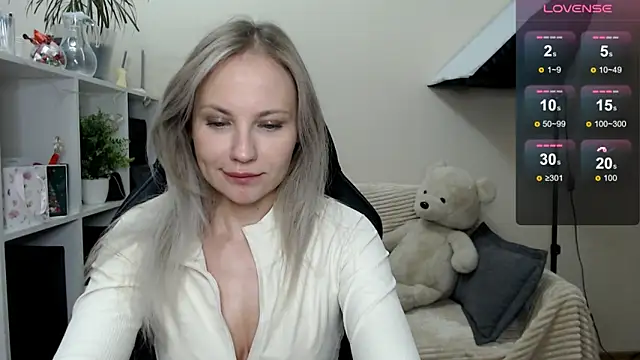 Sunny bunny6 online show from 11-12-25, 05:17