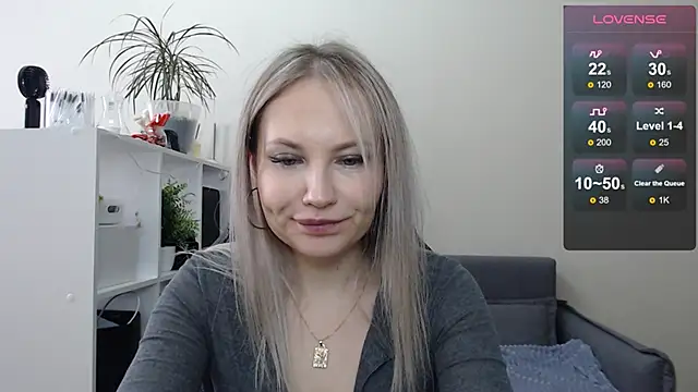 Sunny bunny6 online show from 03-03-25, 06:20