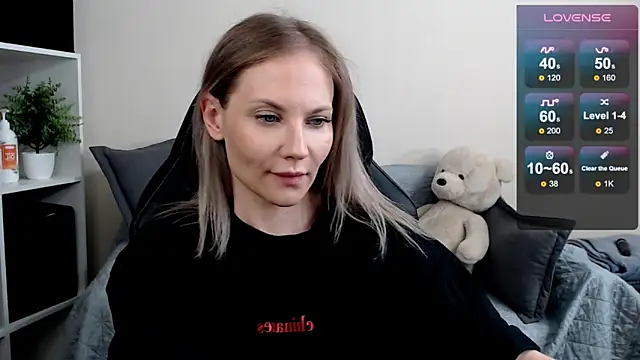 Snapshot of Sunny_bunny6 chatting on 06-23-26, 05:49 Sunny bunny6 online show from 06-23-26, 05:49