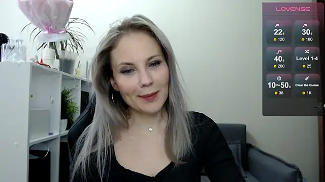 Sunny bunny6 online show from 03-19-25, 10:00