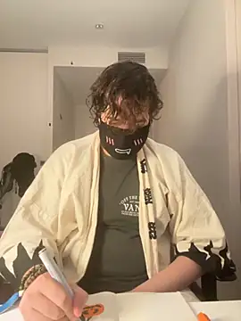 Snapshot of Your_femboy24 chatting on 10-29-25, 09:47 Your femboy24 online show from 10-29-25, 09:47