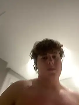 Snapshot of Your_femboy24 chatting on 10-03-25, 05:47 Your femboy24 online show from 10-03-25, 05:47