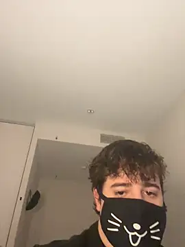 Snapshot of Your_femboy24 chatting on 01-22-25, 08:17 Your femboy24 online show from 01-22-25, 08:17