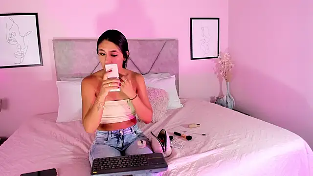 Emilyh  online show from 11-02-25, 10:20