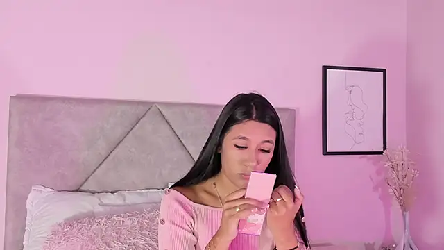 Emilyh  online show from 11-11-25, 11:05