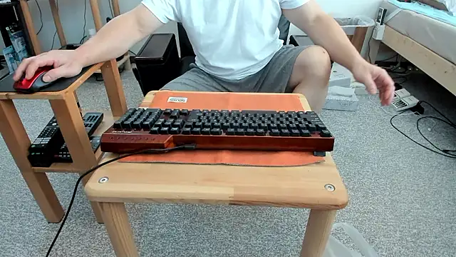 hachunemiku online show from 11-17-25, 10:14