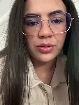 Emily Russo  online show from 01-17-25, 06:12