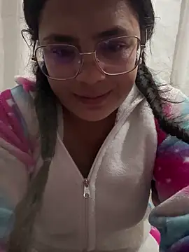 Emily Russo  online show from 01-28-25, 02:43