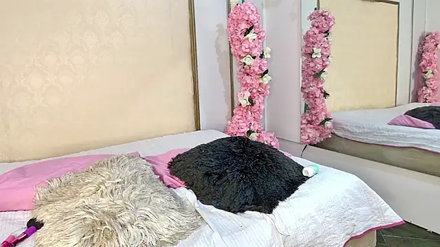 Roxxana-queen online show from 03-19-26, 07:58