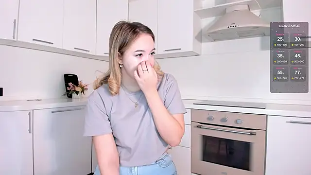 SheenaDollins online show from 12-04-24, 06:49