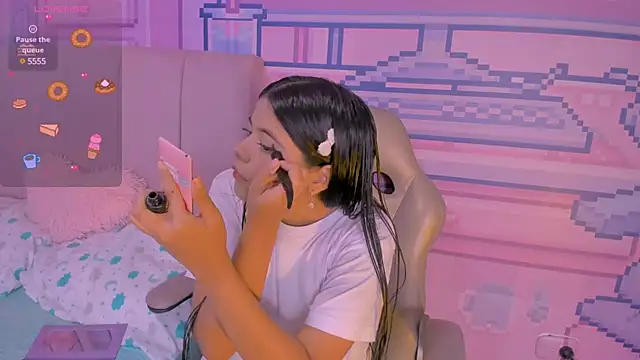 Snapshot of _18alice chatting on 03-01-25, 02:37 18alice online show from 03-01-25, 02:37