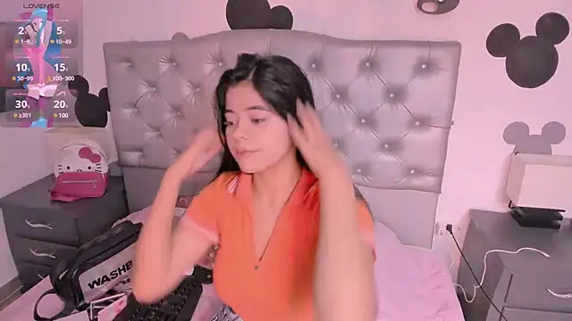 Snapshot of _18alice chatting on 03-23-25, 02:59 18alice online show from 03-23-25, 02:59