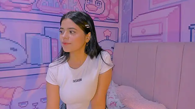 Snapshot of _18alice chatting on 03-20-25, 02:40 18alice online show from 03-20-25, 02:40