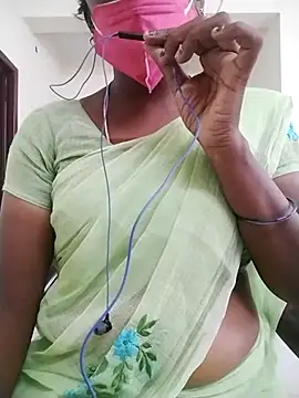 Snapshot of Preethytamilsexy chatting on 11-17-25, 11:03 Preethytamilsexy online show from 11-17-25, 11:03