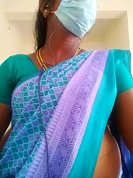 Snapshot of Preethytamilsexy chatting on 06-10-26, 04:46 Preethytamilsexy online show from 06-10-26, 04:46