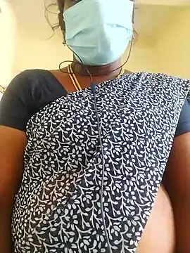 Snapshot of Preethytamilsexy chatting on 06-07-26, 10:31 Preethytamilsexy online show from 06-07-26, 10:31
