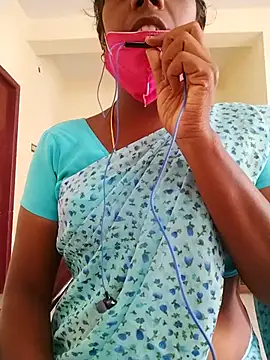 Snapshot of Preethytamilsexy chatting on 11-30-25, 05:19 Preethytamilsexy online show from 11-30-25, 05:19