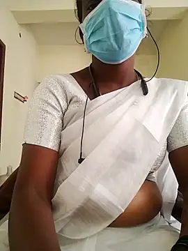 Snapshot of Preethytamilsexy chatting on 02-15-26, 05:30 Preethytamilsexy online show from 02-15-26, 05:30